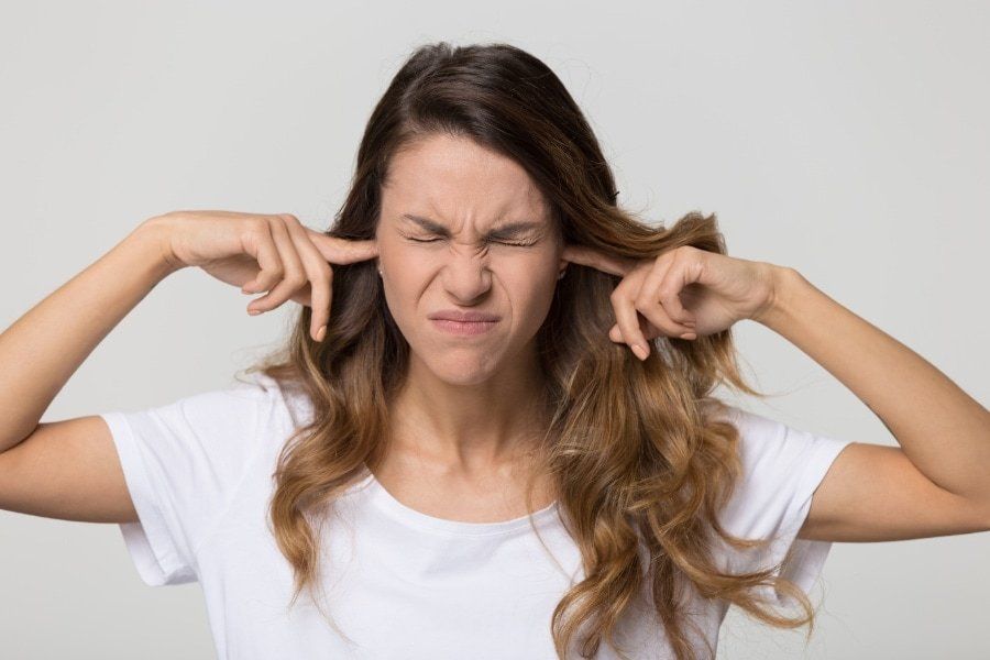 Too noisy fingers in ears
