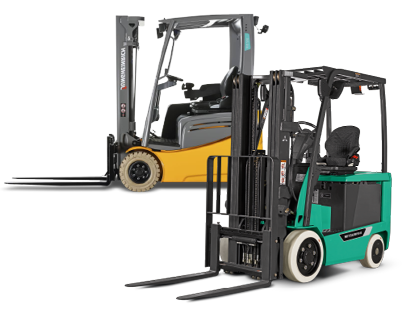 Dos carretillas elevadoras, de color amarillo y verde azulado, con horquillas elevadas, en un entorno de estudio.