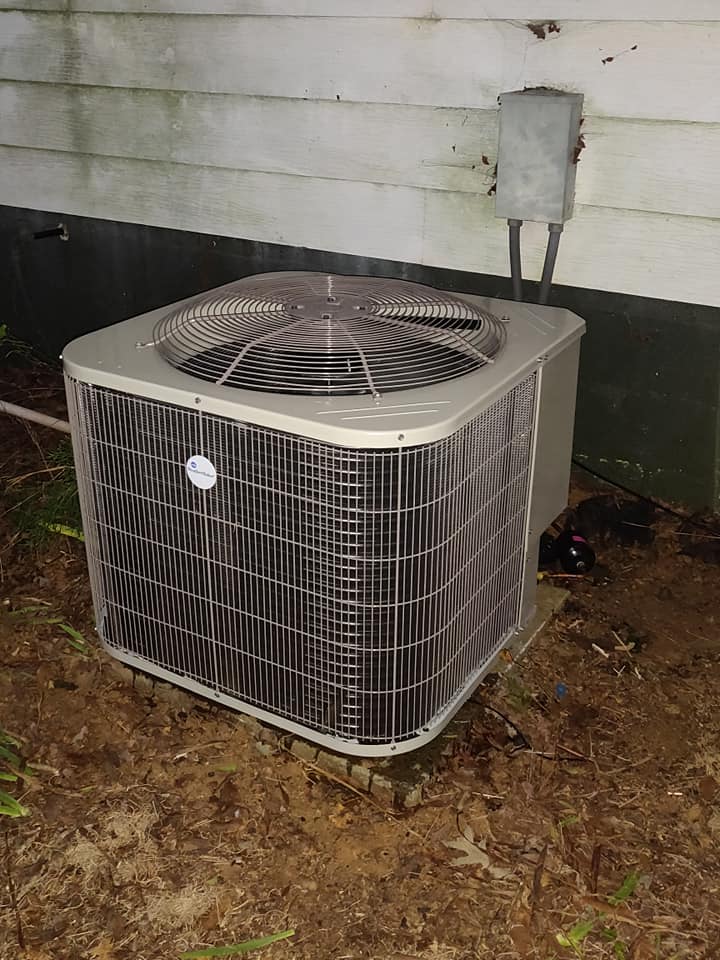 AC Servicing | Muscle Shoals, AL | Comfort Experts Heating & Cooling