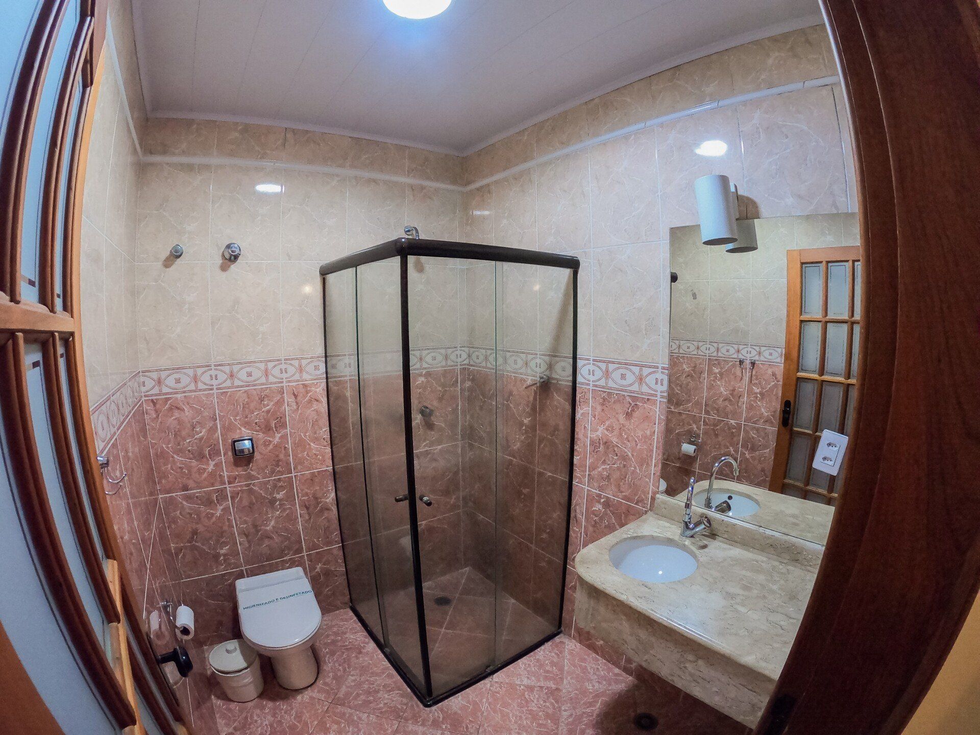 banheiro Villa's Hotel