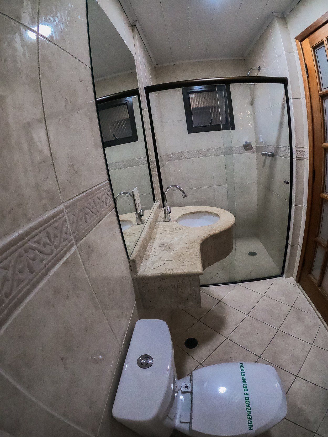 banheiro Villa's Hotel