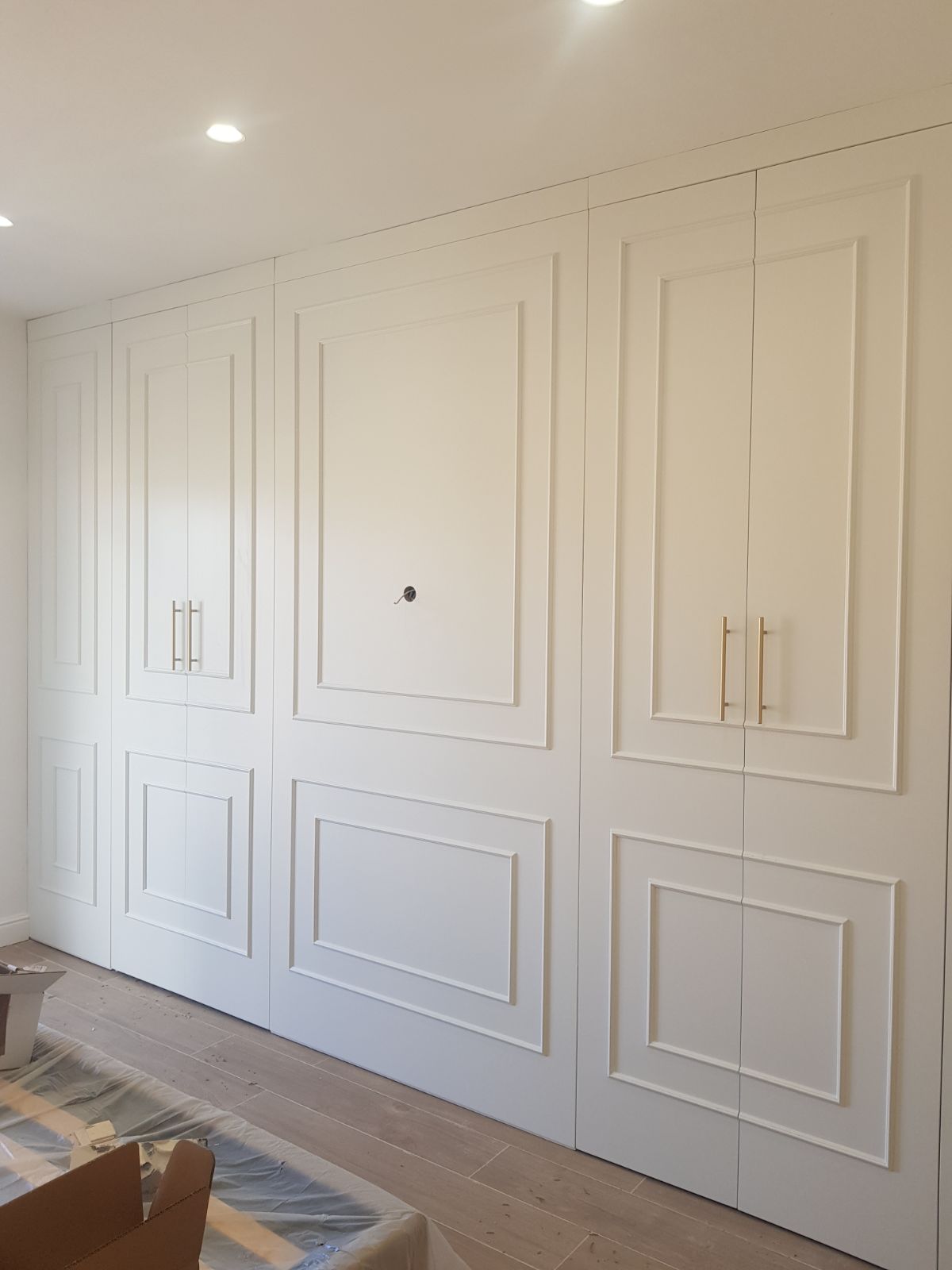 lavorazione legno per armadi su misura