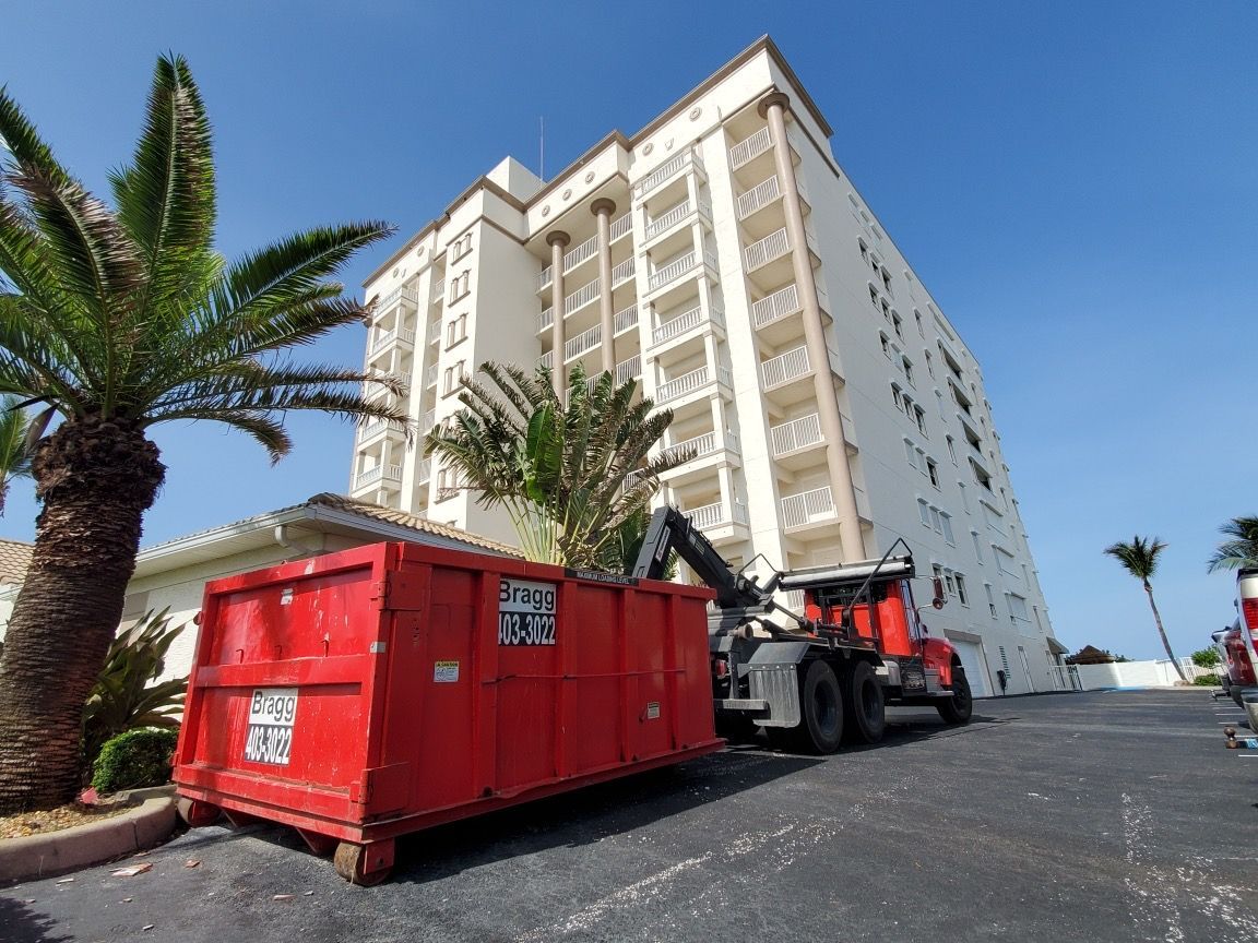 Dumpster Rent for Apartment — Melbourne, FL — Braggs Roll-Off Dumpsters Inc.