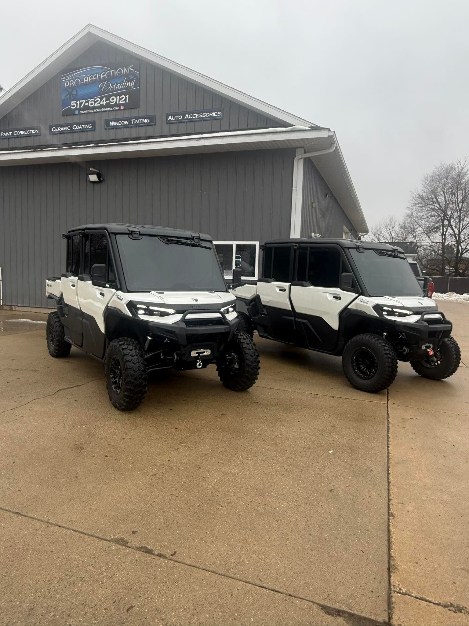 2023 Can-Am® Defender MAX Limited 