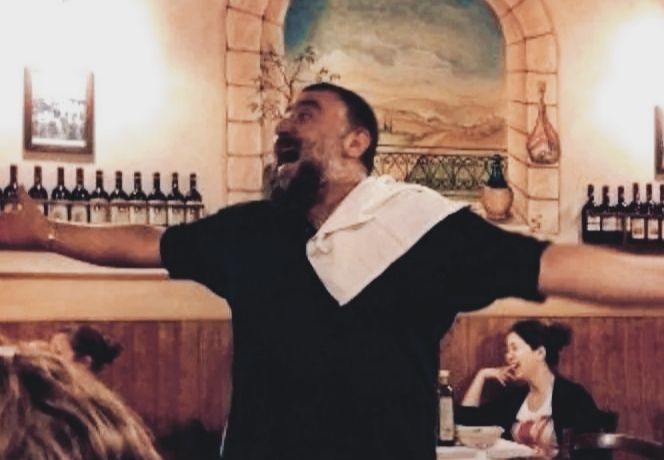 Lo Zio Gigi nella sua osteria