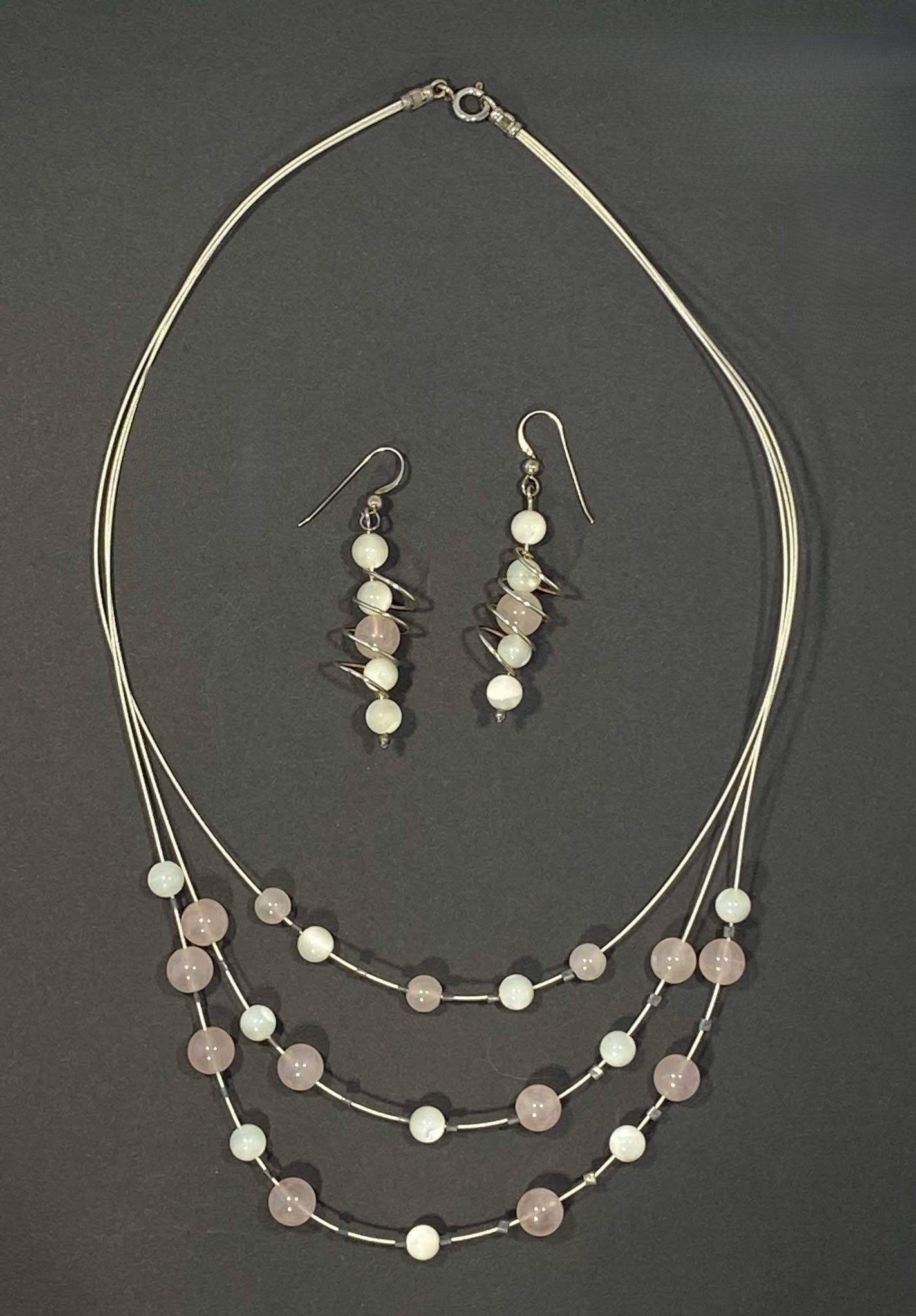 Rose Quartz and Mother of Pearl Gem Stone Tapered Necklace