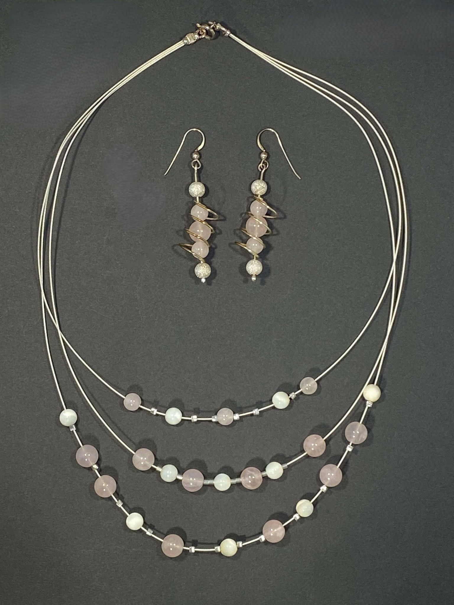 Rose Quartz and Mother of Pearl Gem Stone Tapered Necklace