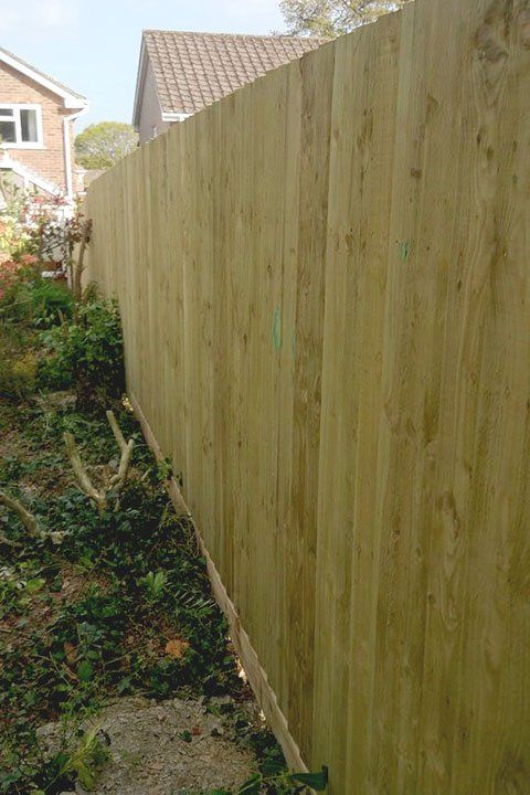 For garden fencing in Yelverton call Spry's Fencing Ltd