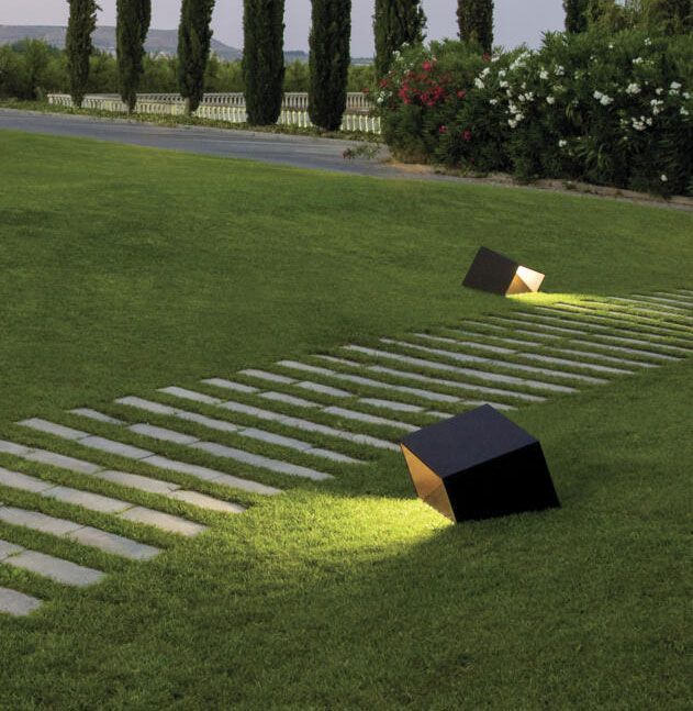 Lámpara para exterior Break de vibia ideal para tu jardin