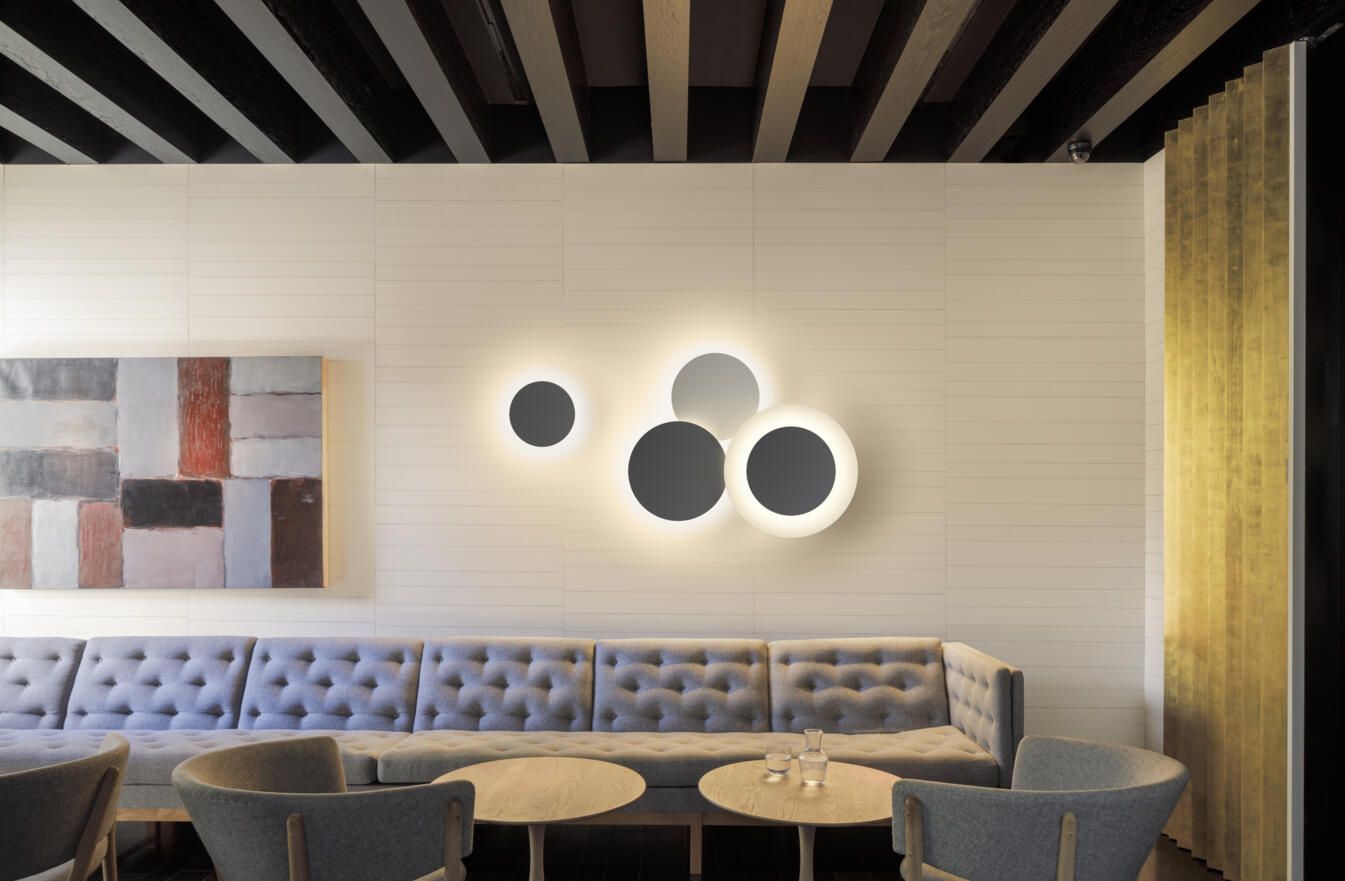 vibia-puck-wall-art