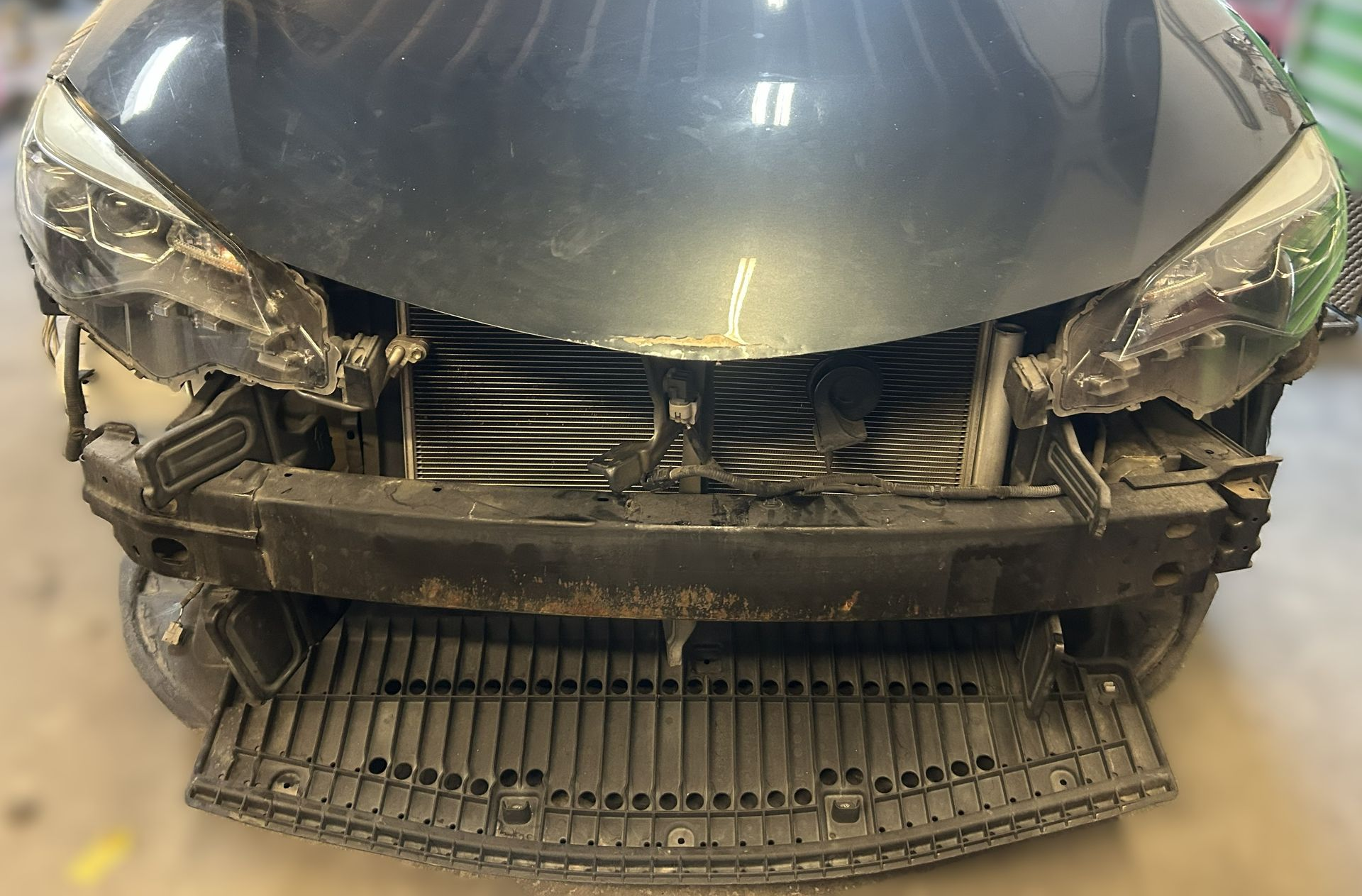 Estuarts autobody shop cathedral city