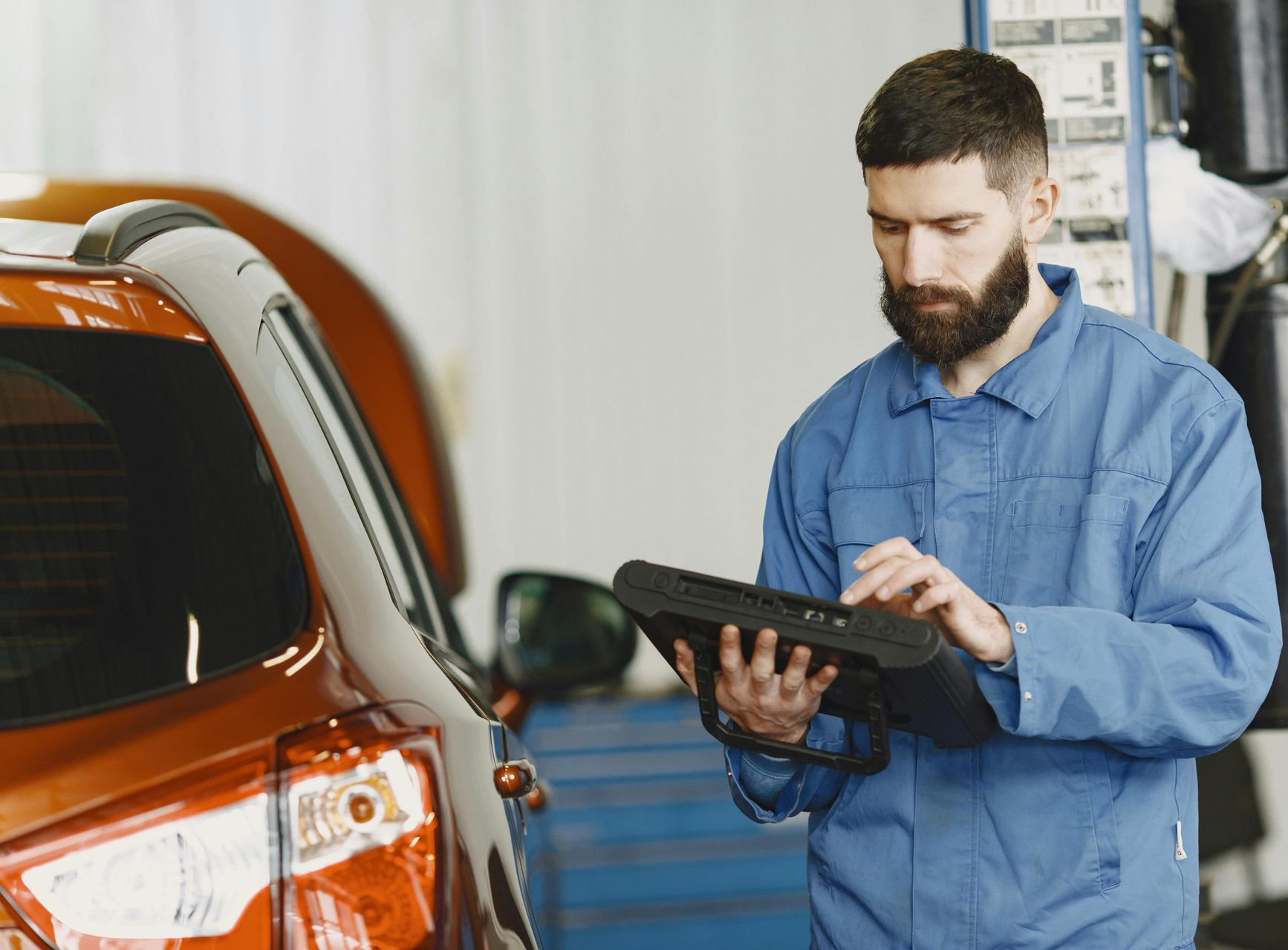 Cathedral City auto body shop - transparent pricing and customer service