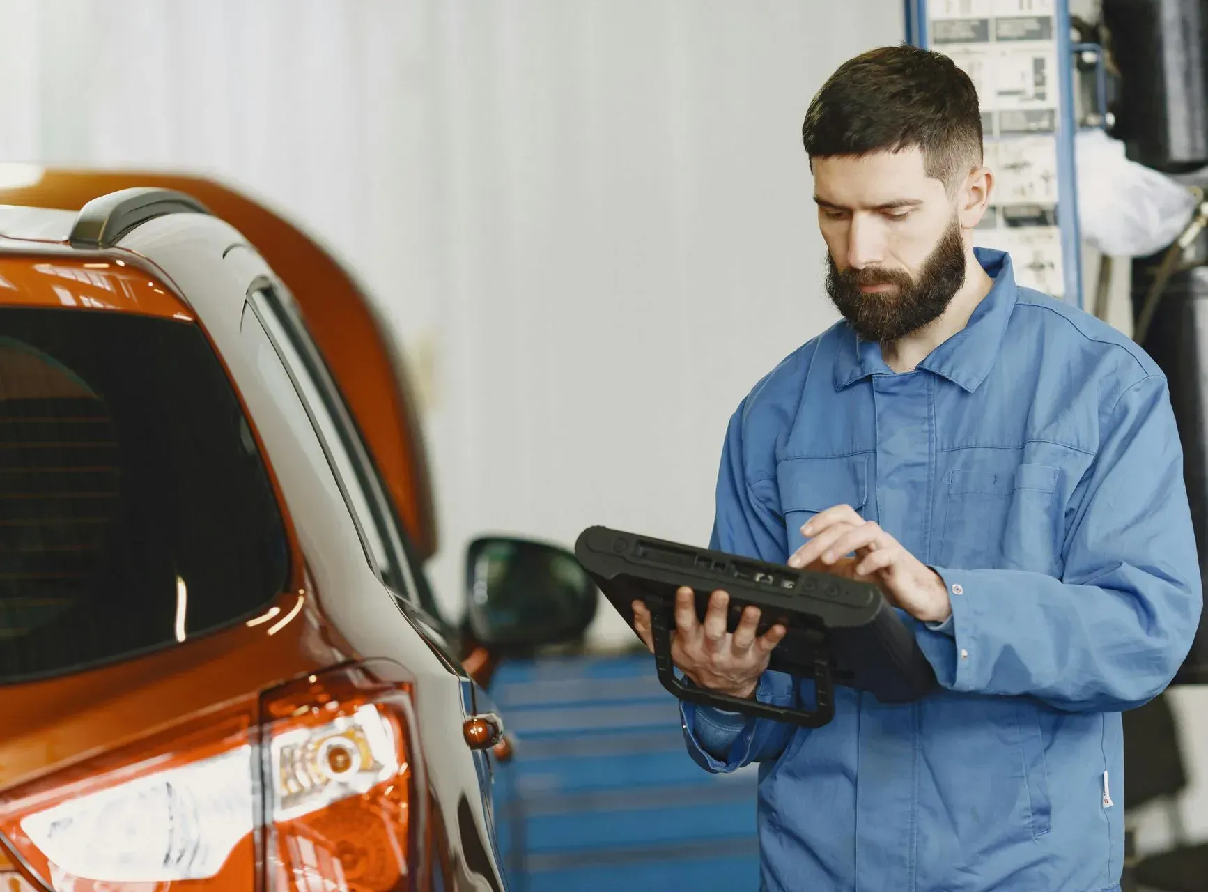 Cathedral City auto body shop - transparent pricing and customer service