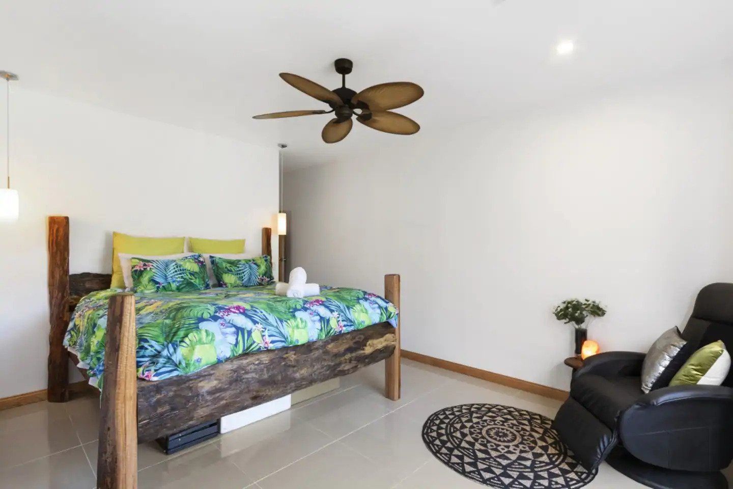 Evergreen House Guest Bedroom — Guest House In Bilpin, NSW