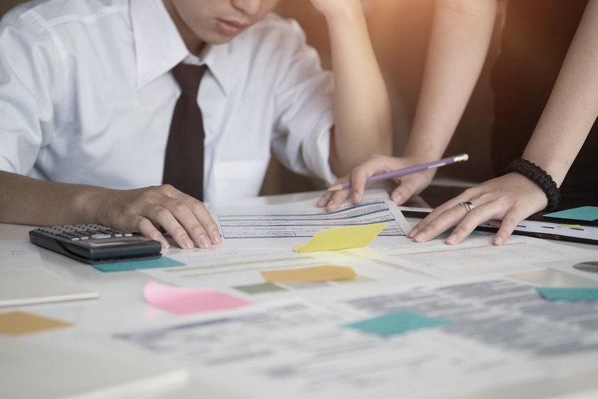 People doing research