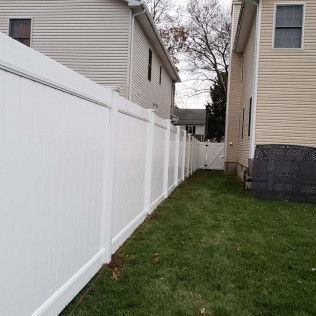 Get a white privacy fence in Wantage, NJ with CP Fence