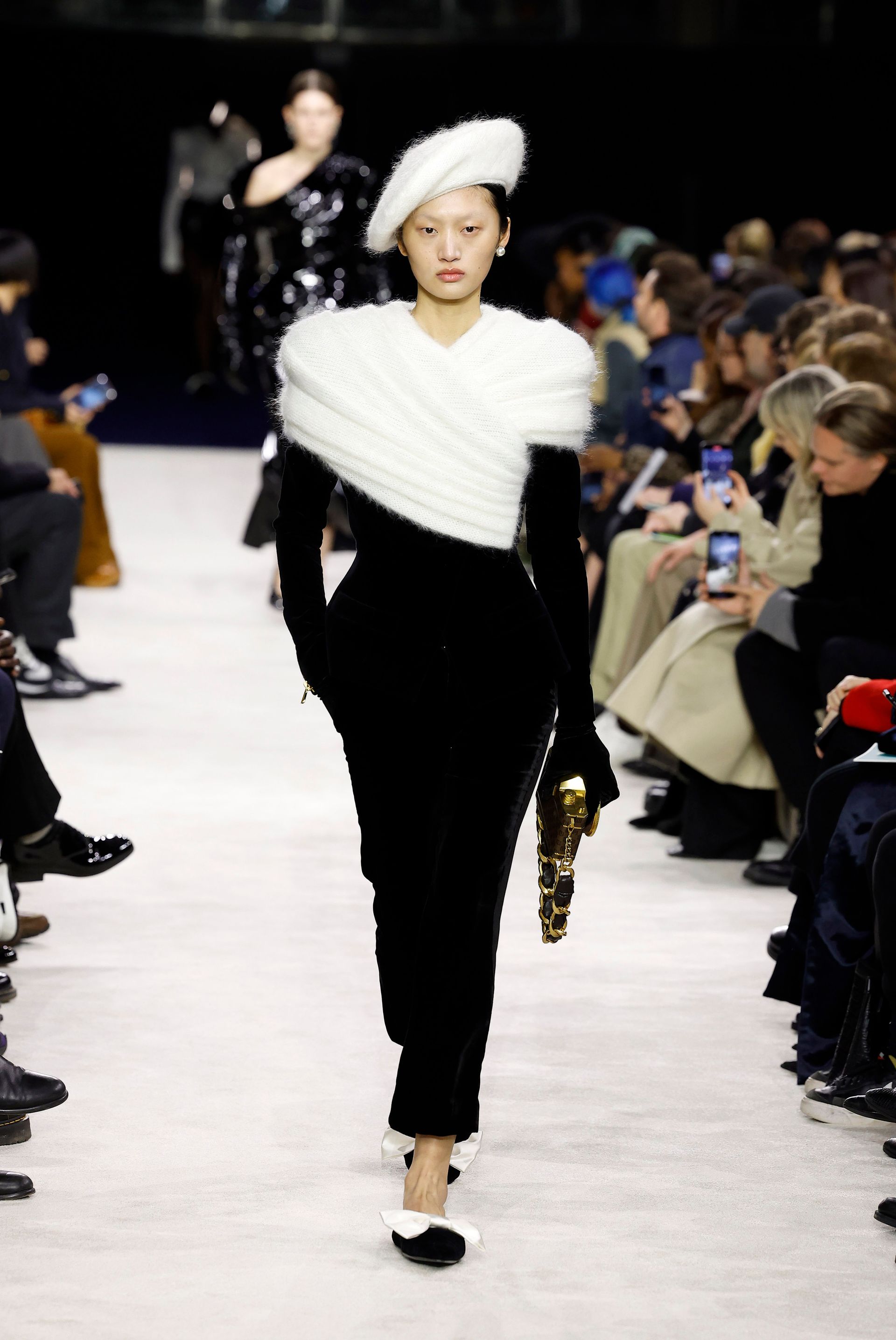 Prêt-à-porter 23-24 18