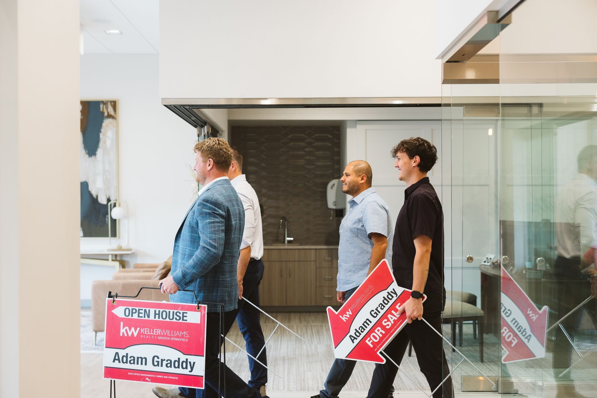 agents going to home showcase