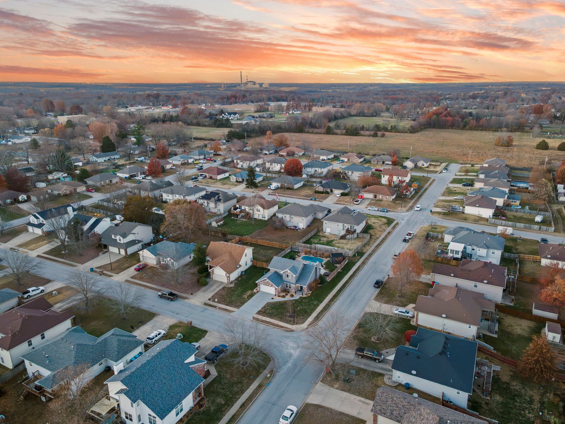 Springfield MO neighborhood homes at sunset showcasing typical first-time buyer housing options