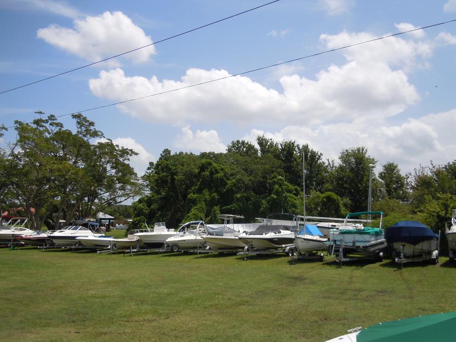 Boats Parking — Orlando, FL — Lake Fairview Marina Inc