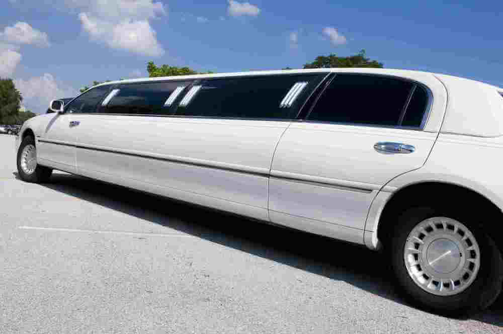 while limousine rental LAX