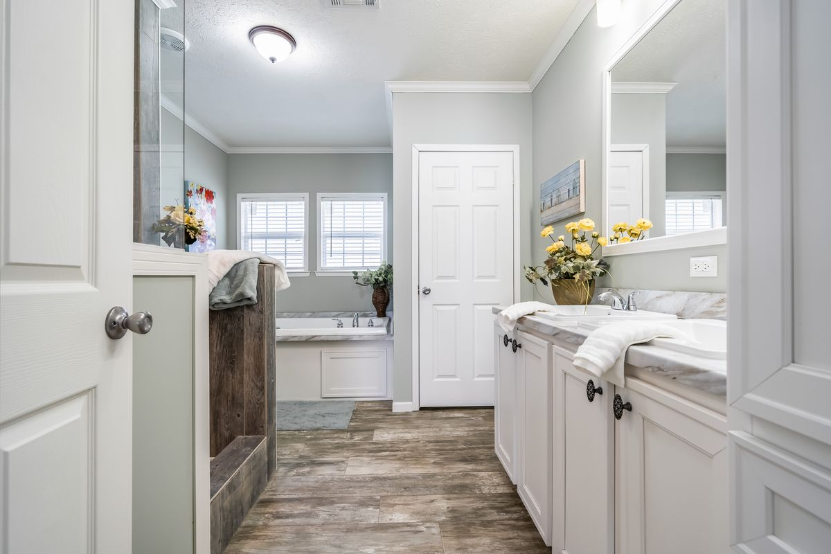 bathroom in the ingram