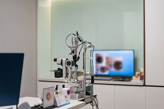 Optometry instruments — Munster, IN — Munster Eye Care Associates