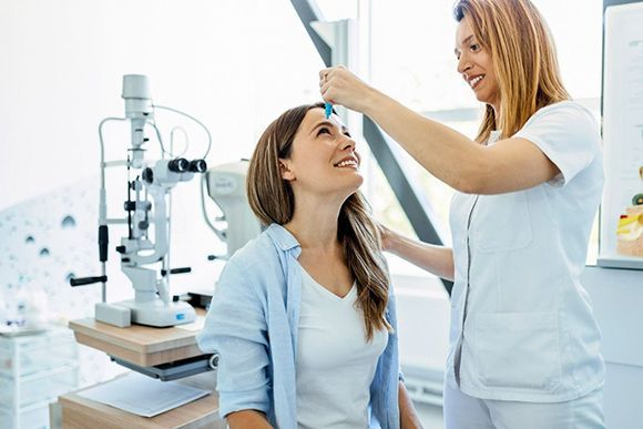 Doctor and patient in ophthalmology clinic — Munster, IN — Munster Eye Care Associates