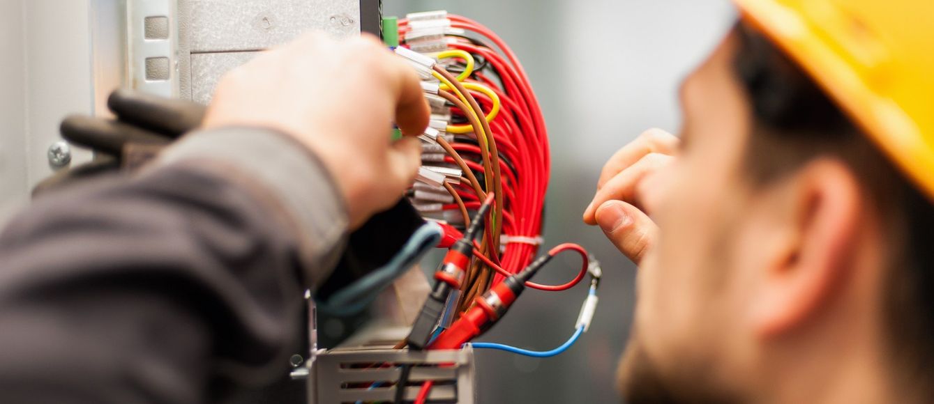 Realizzazione di impianti elettrici a Siena