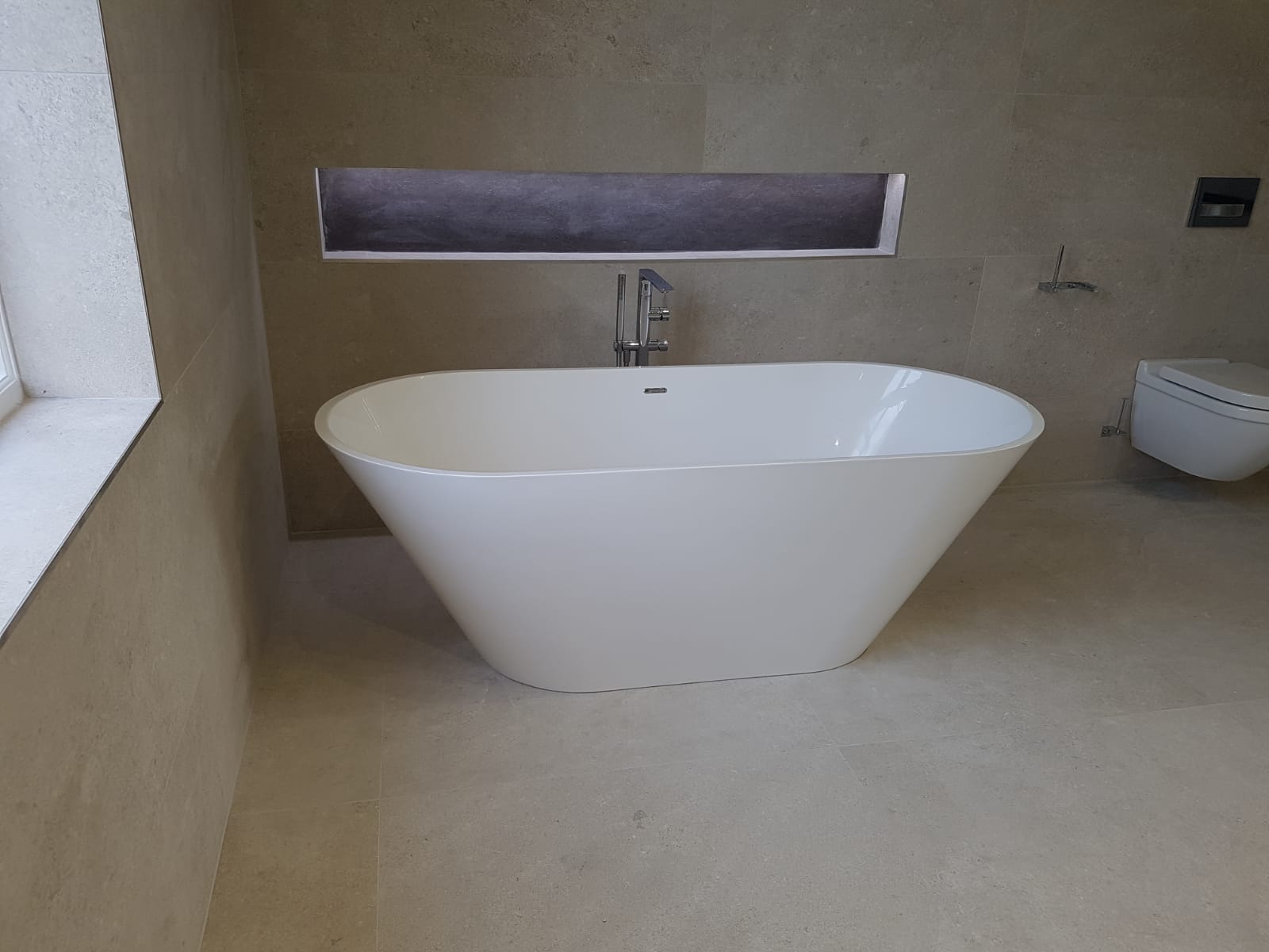Local bathroom fitting specialists 