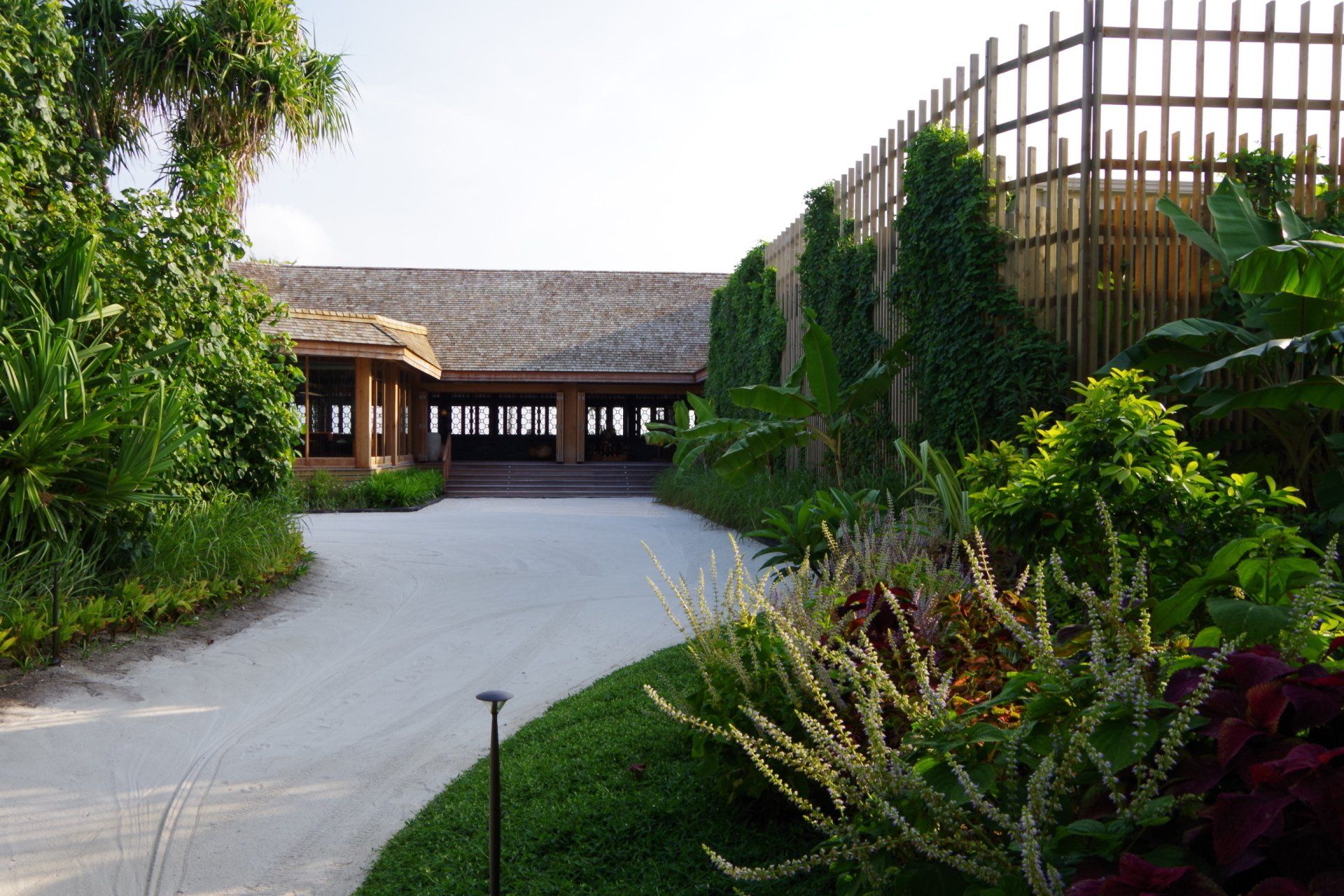 Flight Timbers Resort Contracts are suppliers of the highest quality buildings and products for the resort and kitset housing markets. We have access to significant supplies of sustainable Radiata Pine forestry.