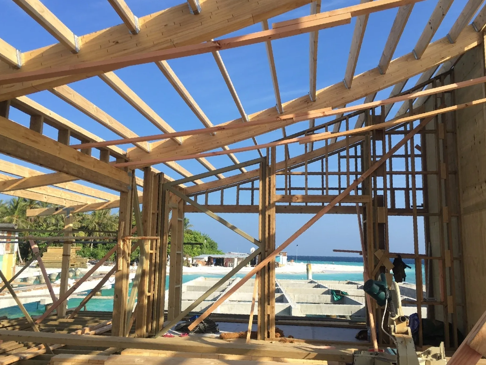 Flight Timbers Resort Contracts are suppliers of the highest quality buildings and products for the resort and kitset housing markets. We have access to significant supplies of sustainable Radiata Pine forestry.