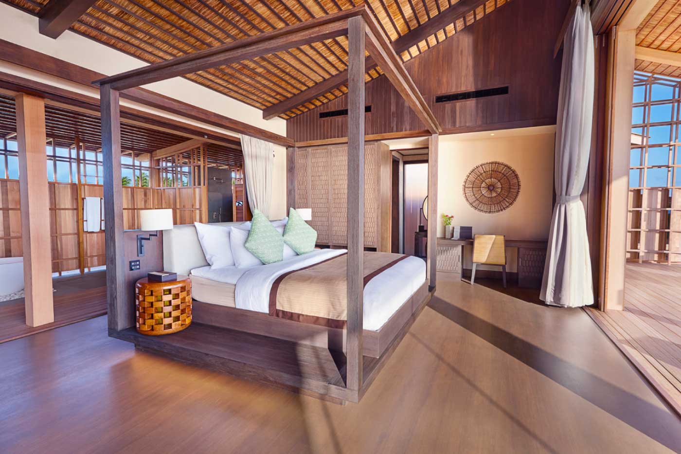 Flight Timbers Resort Contracts are suppliers of the highest quality buildings and products for the resort and kitset housing markets. We have access to significant supplies of sustainable Radiata Pine forestry.