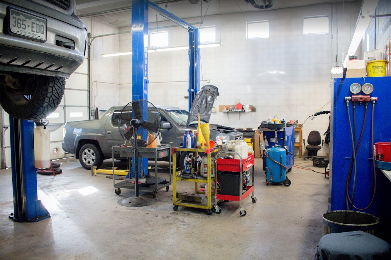 Auto Shop Garage | Phil's Pro Auto Service