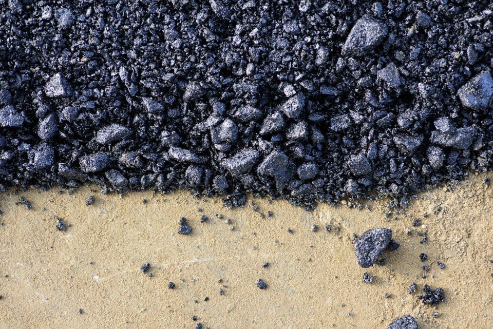 conglomerato di cemento nero