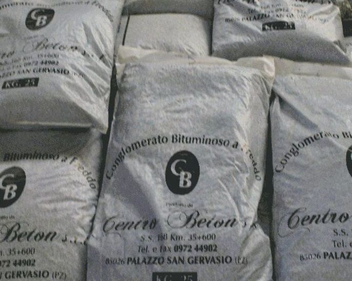 centro destinato alla produzione di asfalto