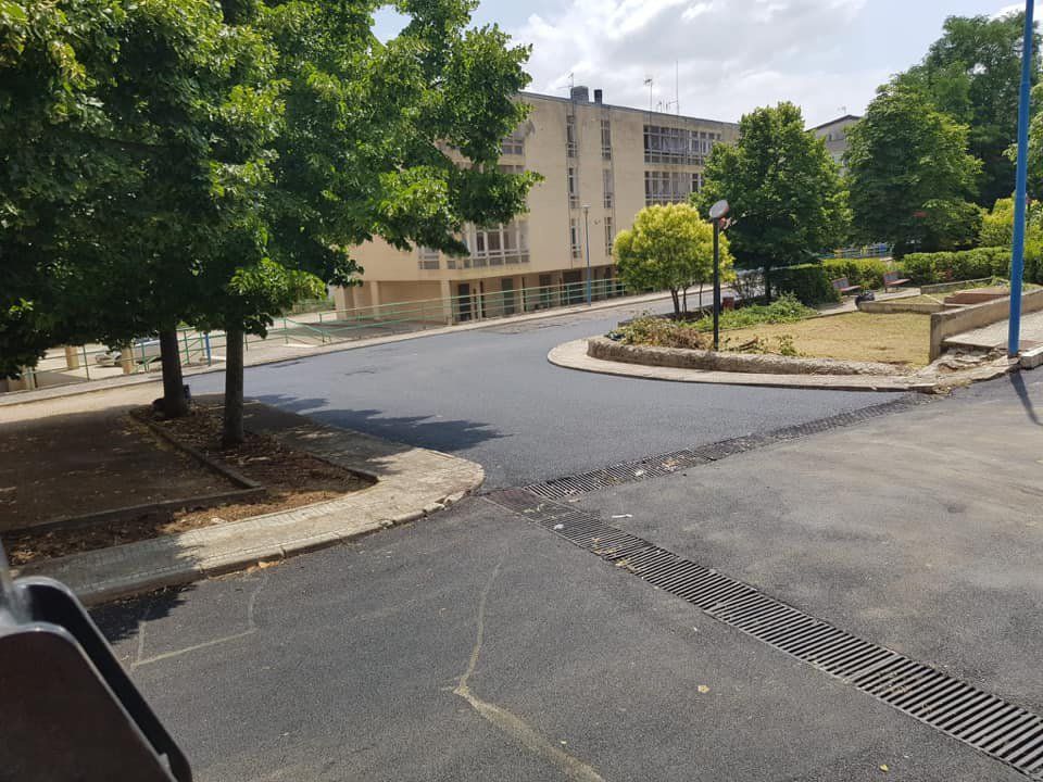 rifacimento strada in un incrocio