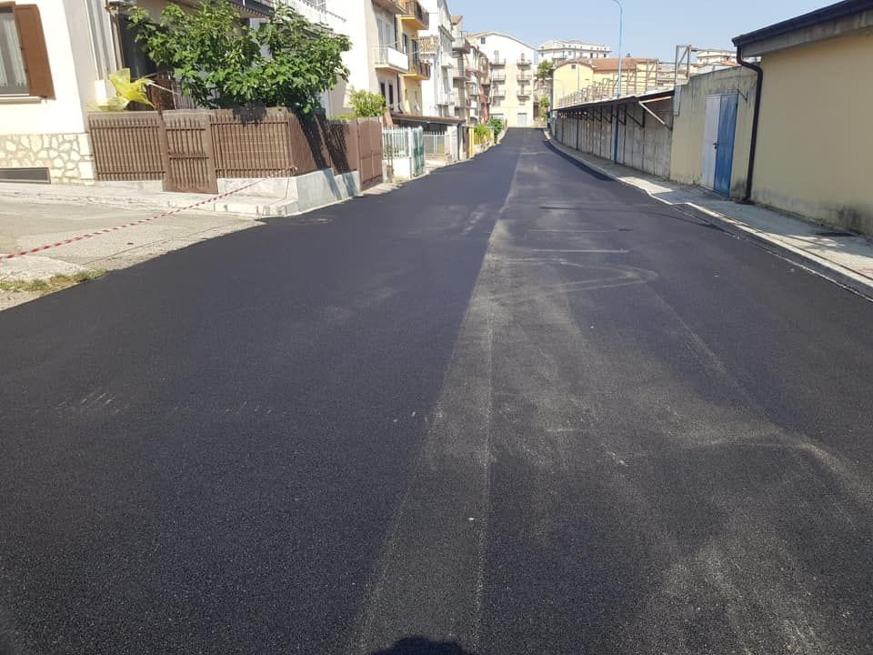 rifacimento strada urbana
