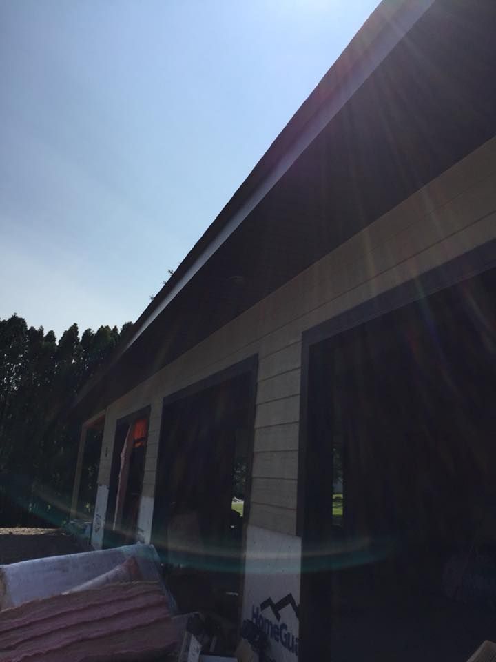 A house with a roof that has the word roof on it