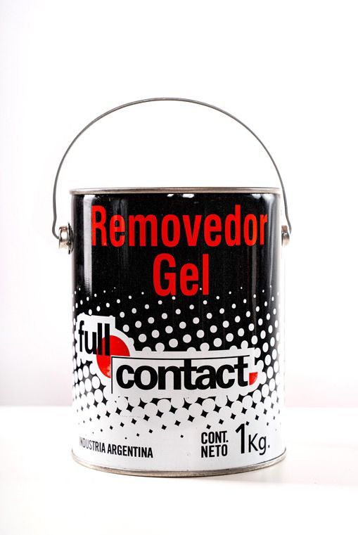 Una lata de gel removedor está sobre una mesa.