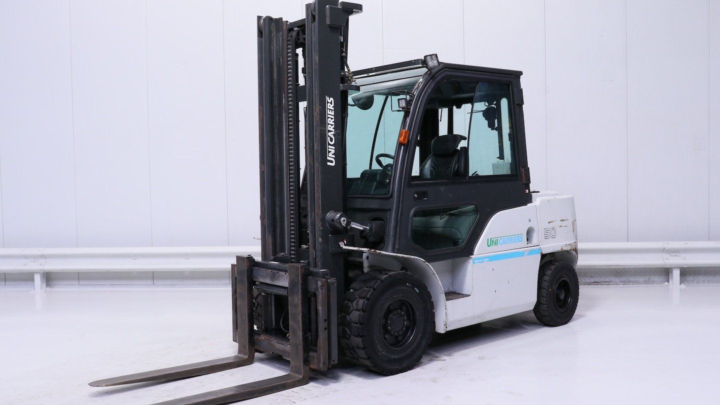 Forklift Rental In Eden Park- White-Forklift