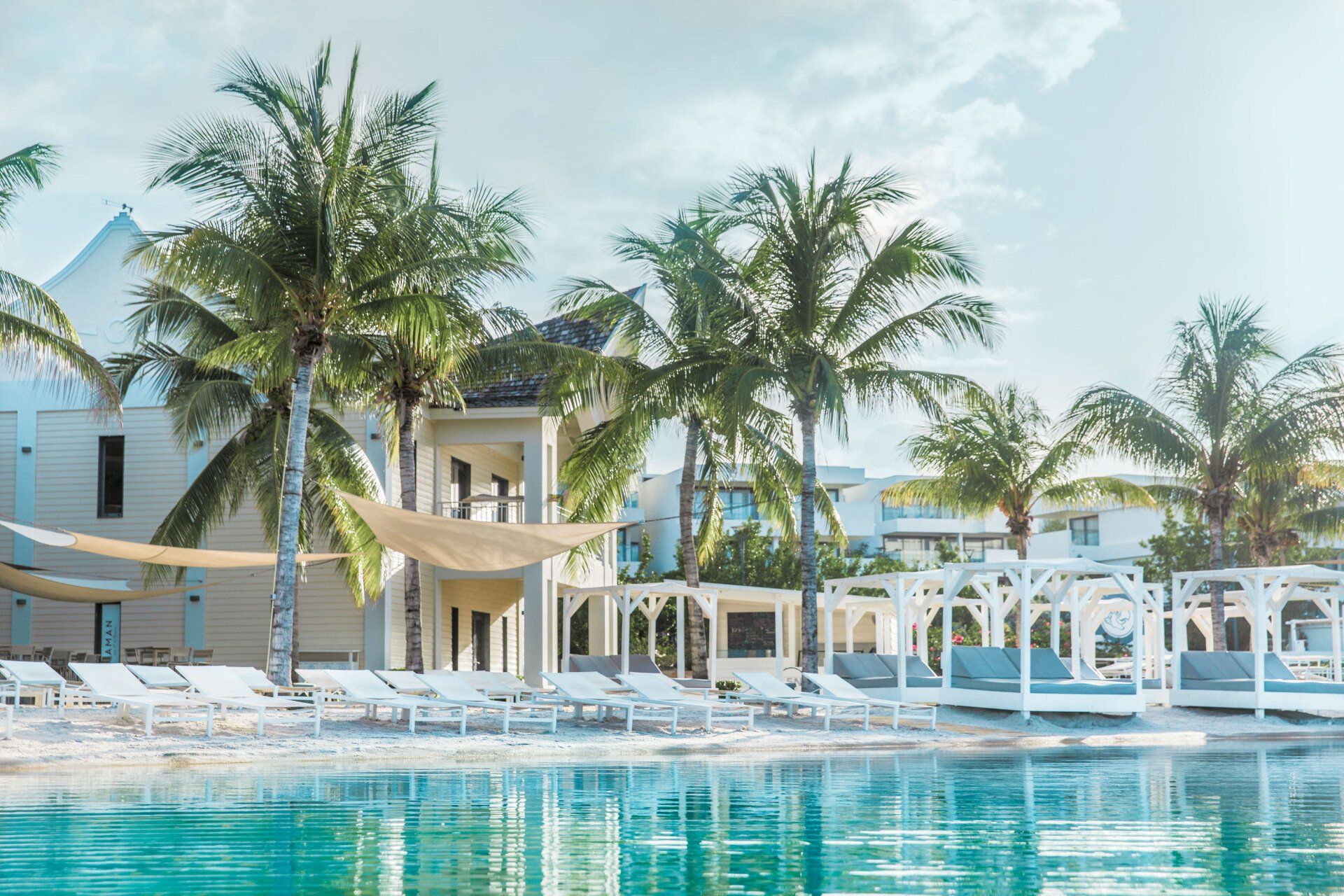 Beach Club | Papagayo Beach Hotel & Resort Curaçao