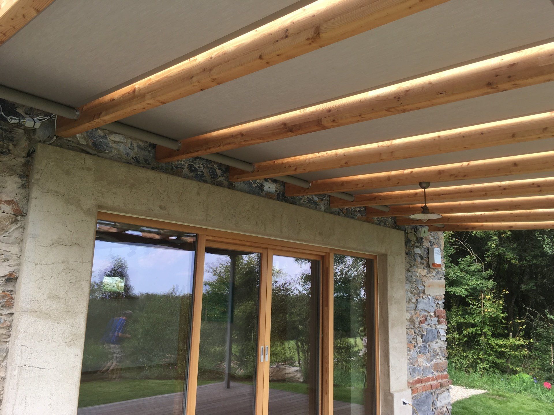 KM Technik für Sonnenschutz, Beschattung