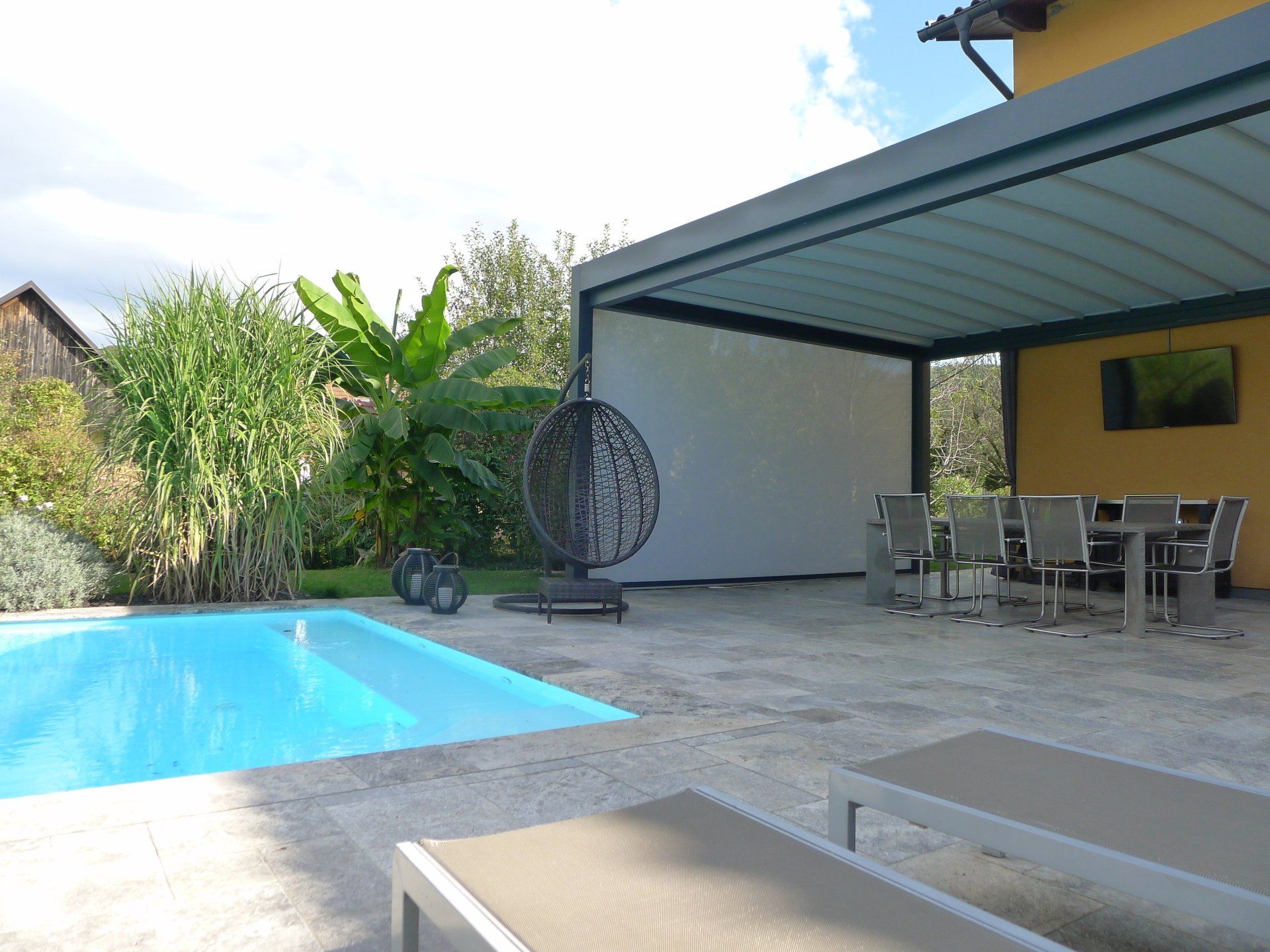 KM Technik für Sonnenschutz, Pergolas