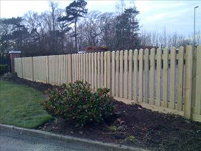 garden-fencing-macclesfield-cheshire-stockport-fencing-garden-fencing