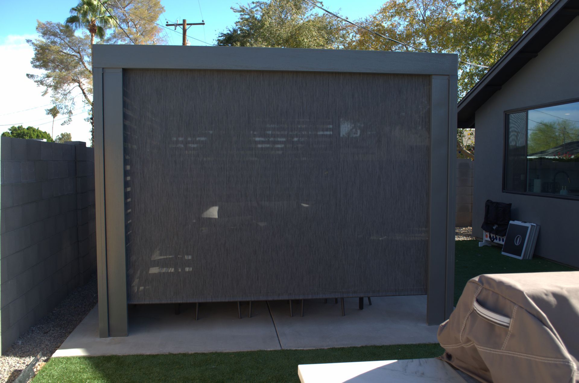 Innovative privacy screen solutions for Scottsdale homes, crafted by Southwest Patio.