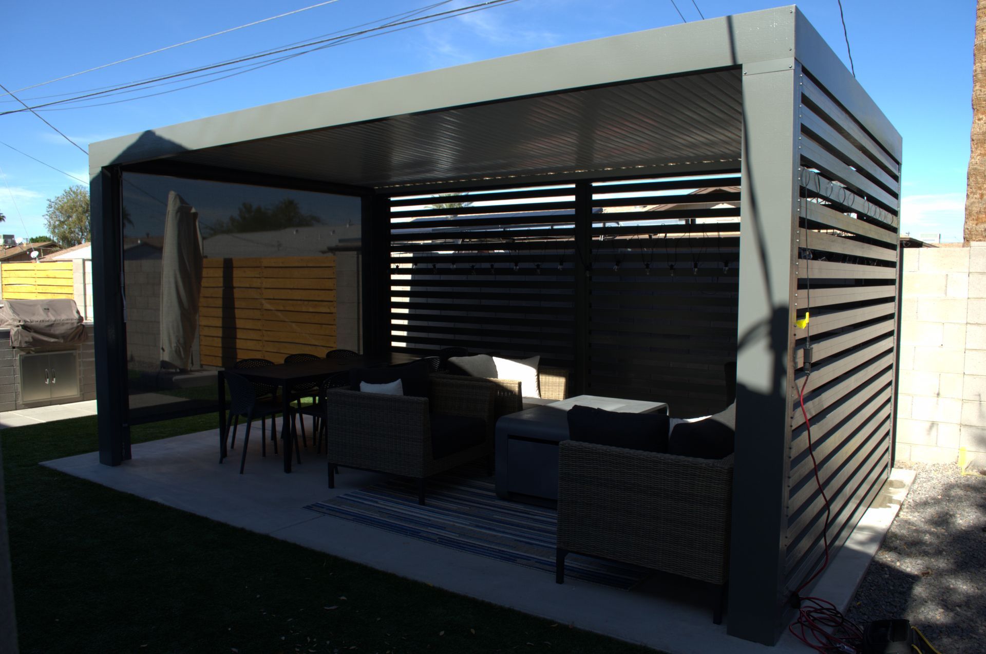 Fountain Hills' luxurious patios are perfected with the solid style of Southwest Patio's flat pan covers.