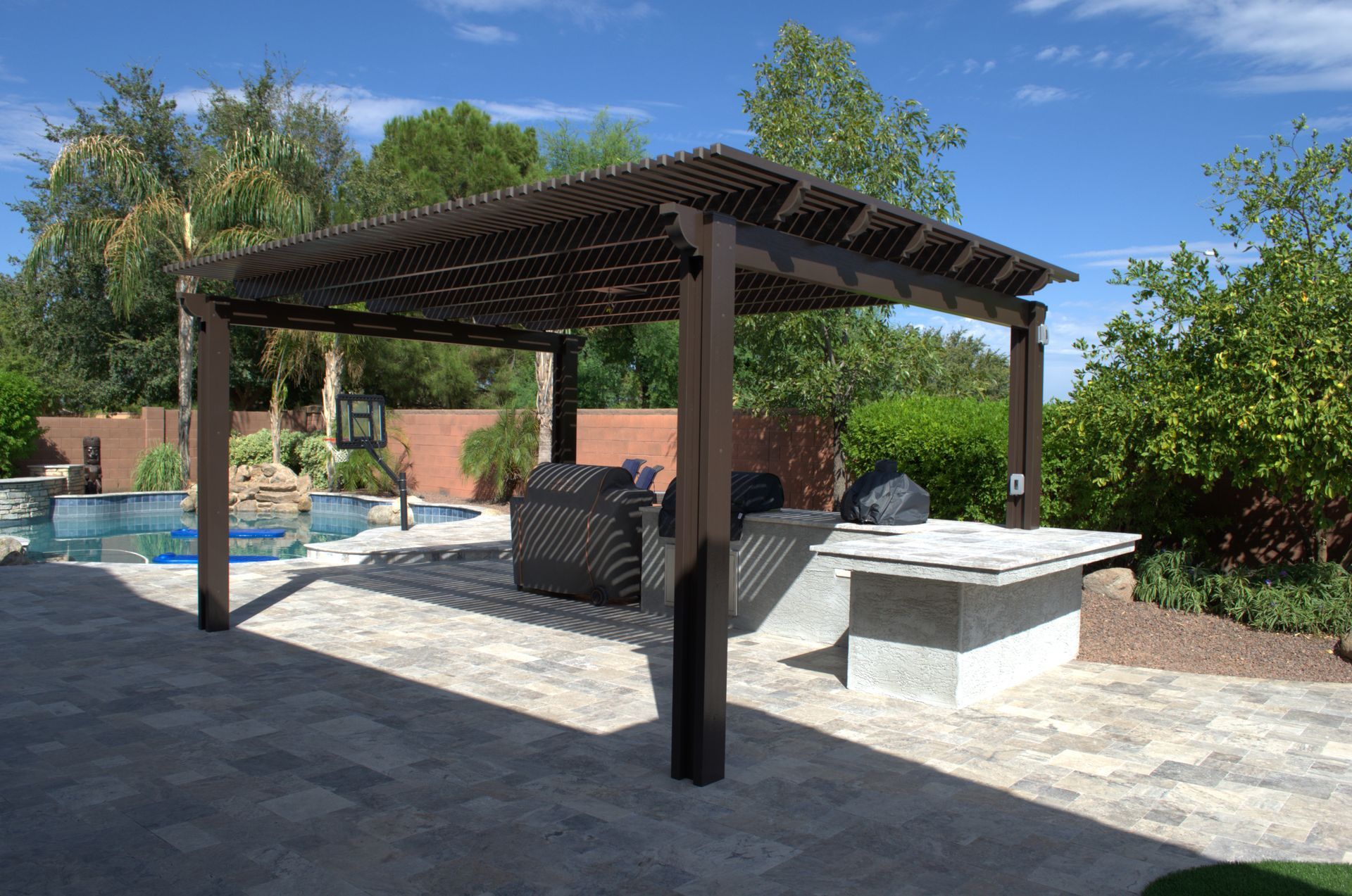 Contemporary patio builders complete a pergola project in Glendale.