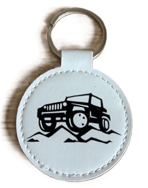 Sleutelhanger wit van Pu leer met jeep