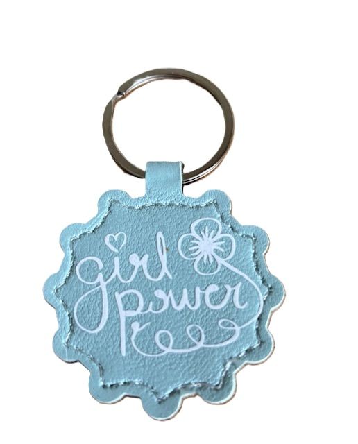 Sleutelhanger licht blauw van PU leer girl power
